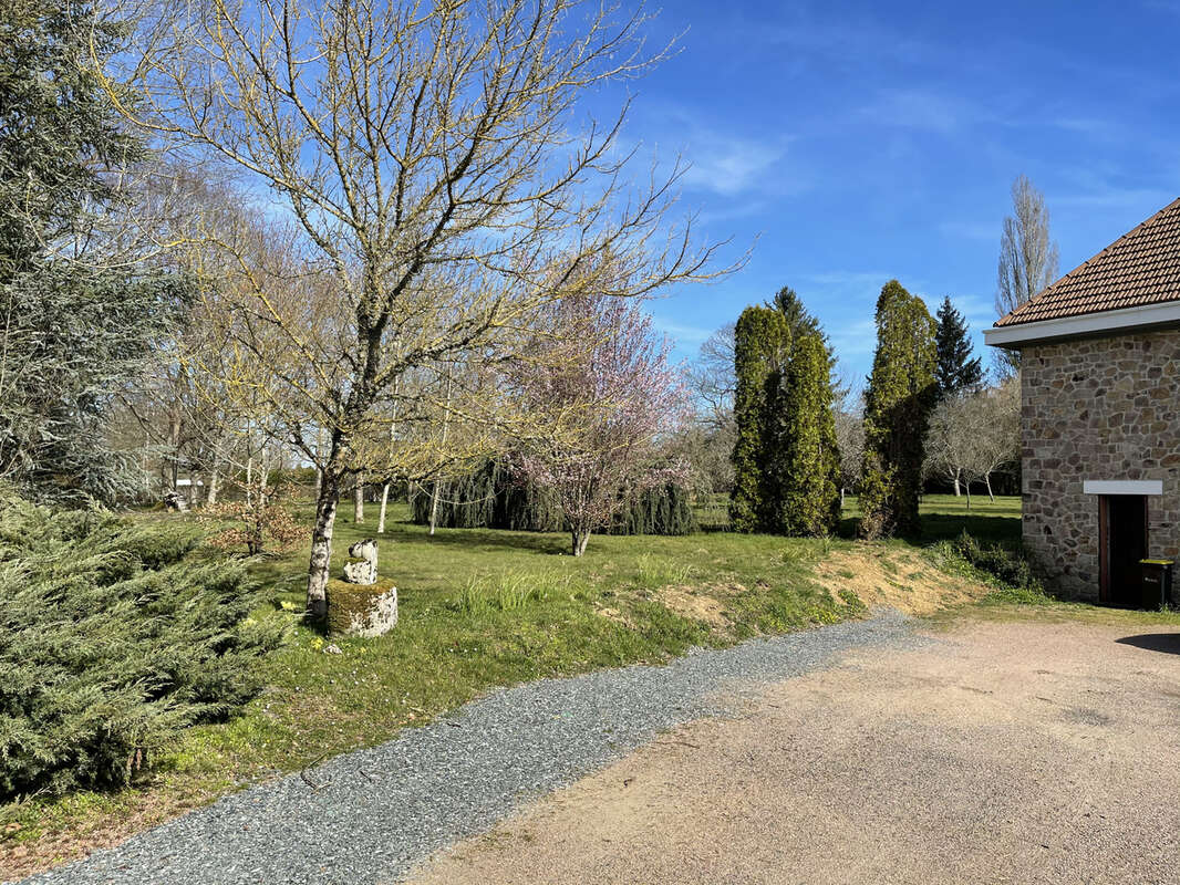 Maison à FRESSELINES