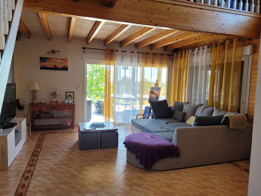 Maison à SAINT-SATURNIN