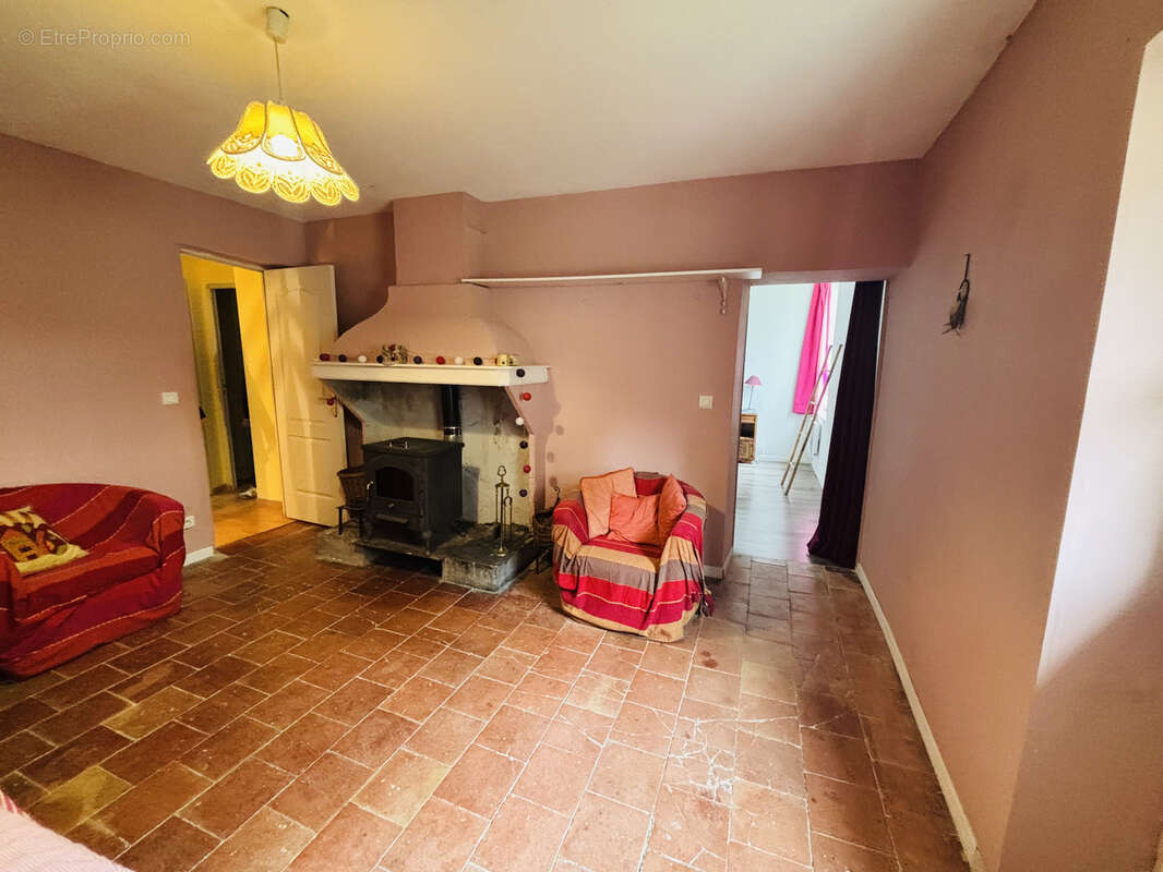 Maison à SAINT-HILAIRE