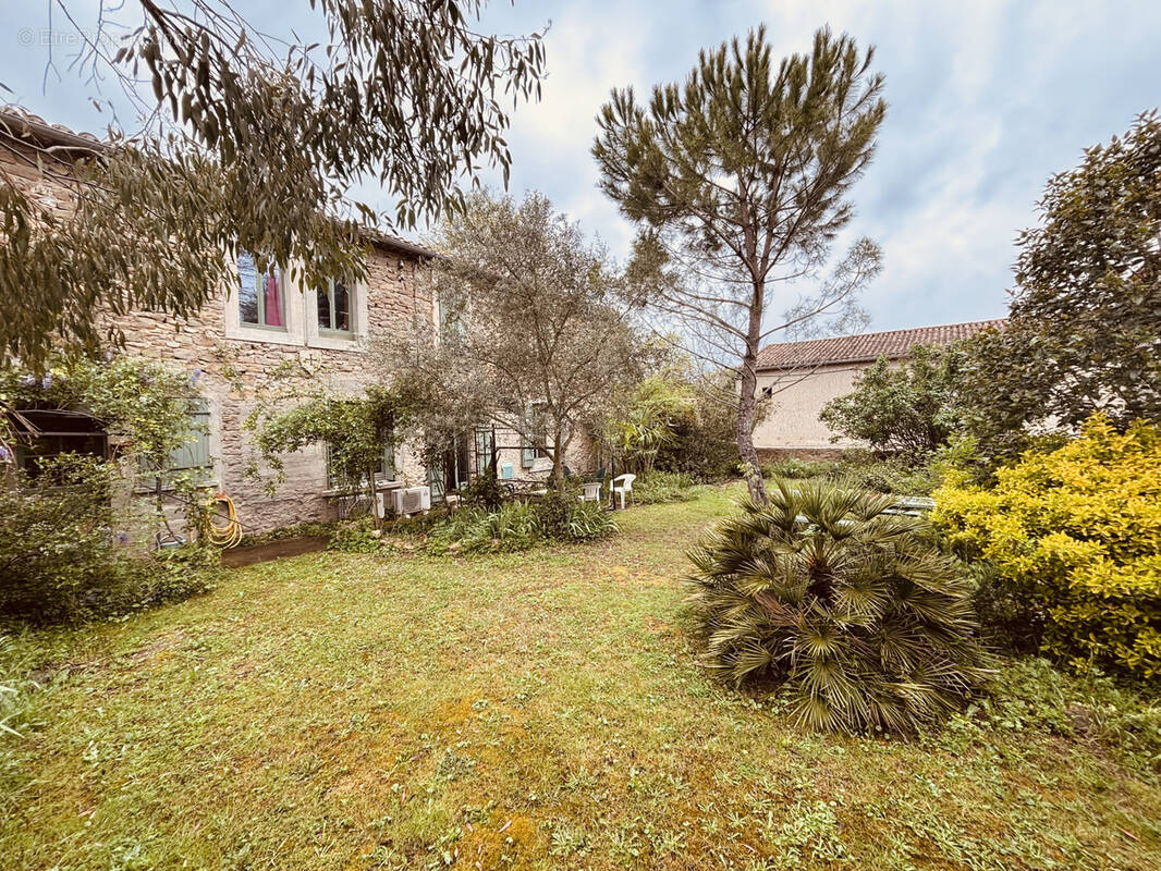 Maison à SAINT-HILAIRE