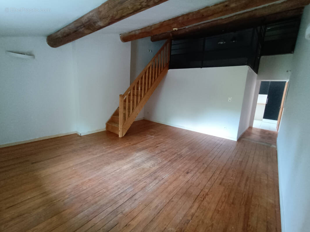 Appartement à VAISON-LA-ROMAINE