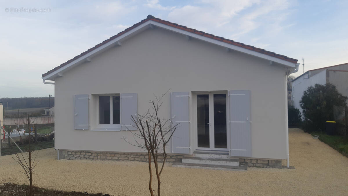 Maison à SAINT-SULPICE-DE-ROYAN