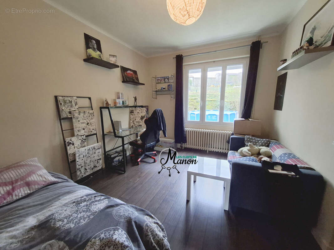 Maison à BESSINES-SUR-GARTEMPE