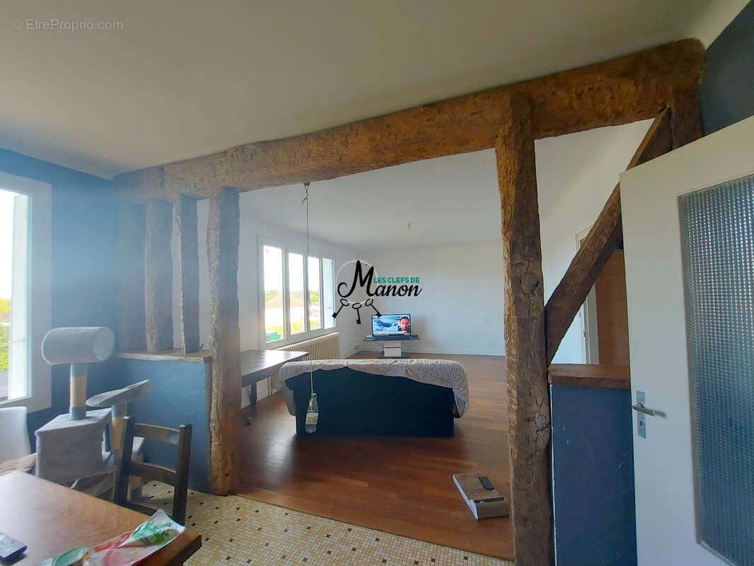 Maison à BESSINES-SUR-GARTEMPE