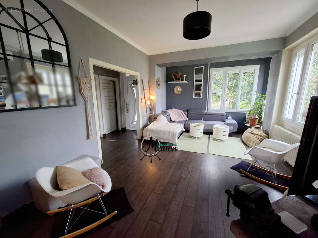 Maison à BESSINES-SUR-GARTEMPE