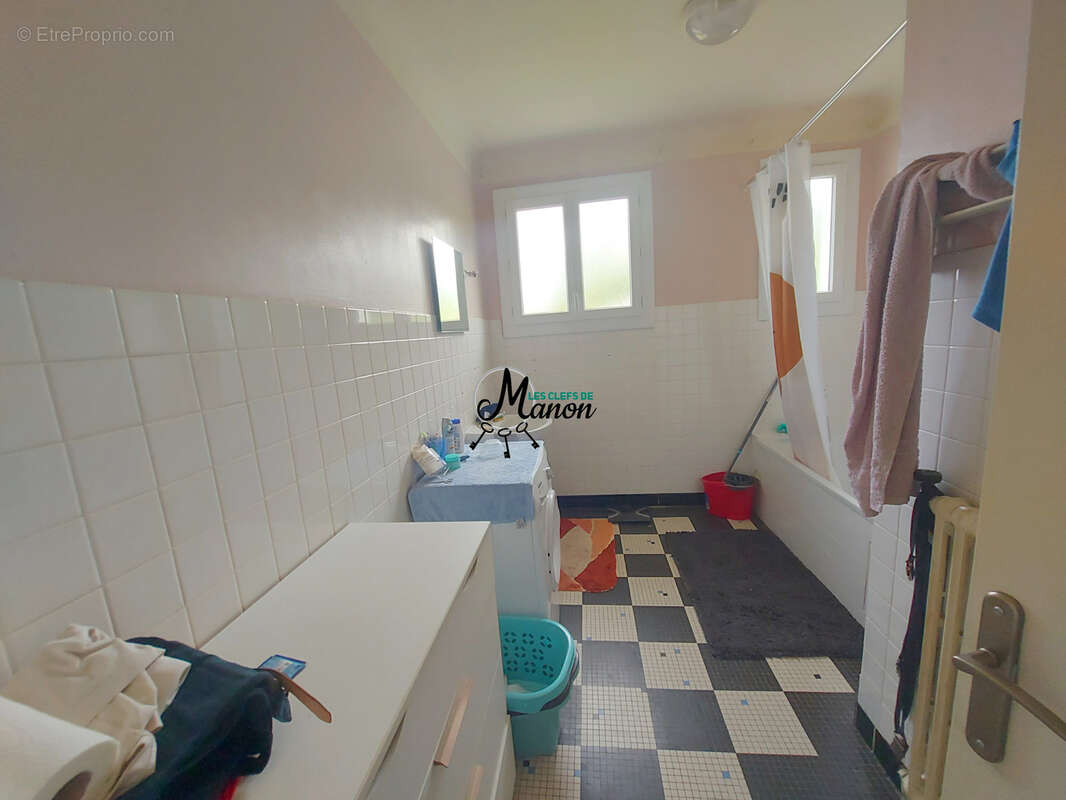 Maison à BESSINES-SUR-GARTEMPE