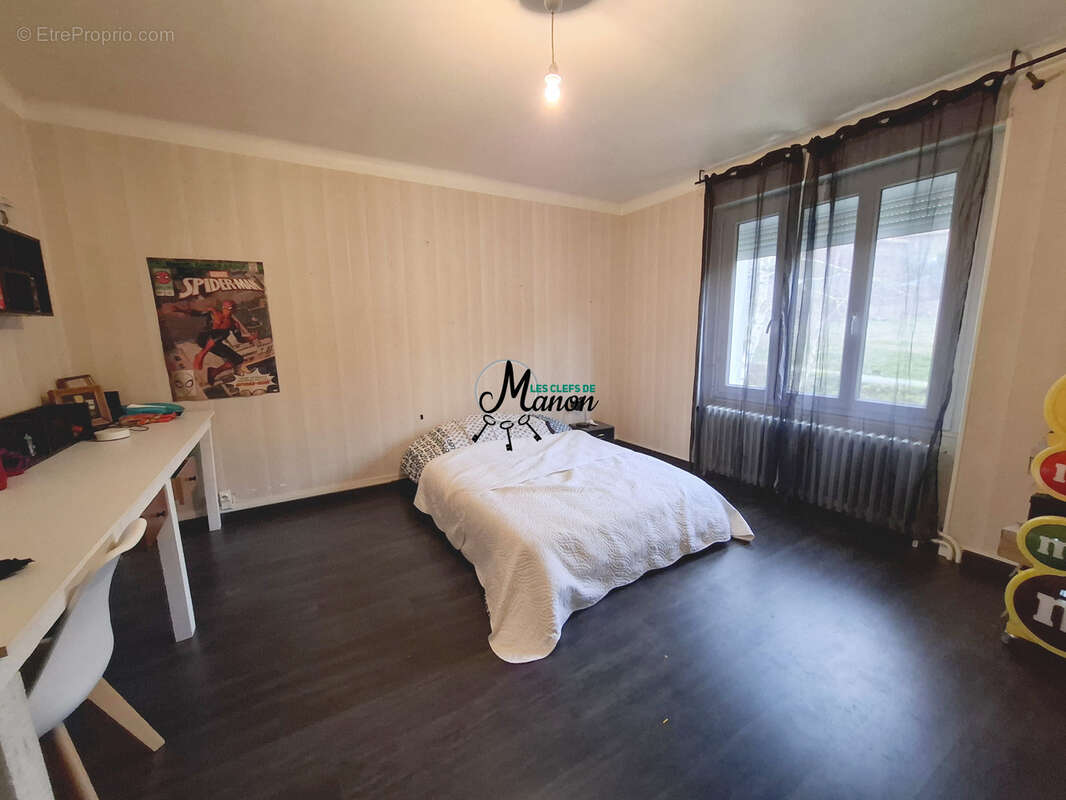 Maison à BESSINES-SUR-GARTEMPE