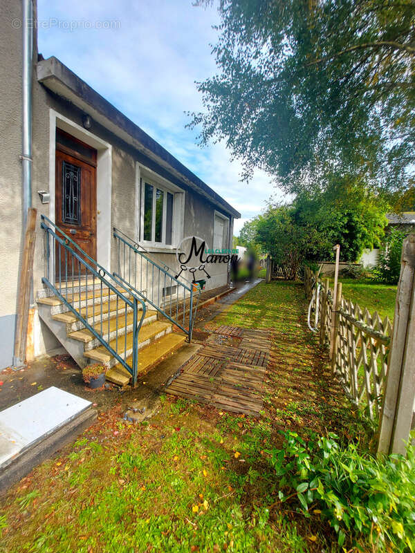 Maison à BESSINES-SUR-GARTEMPE