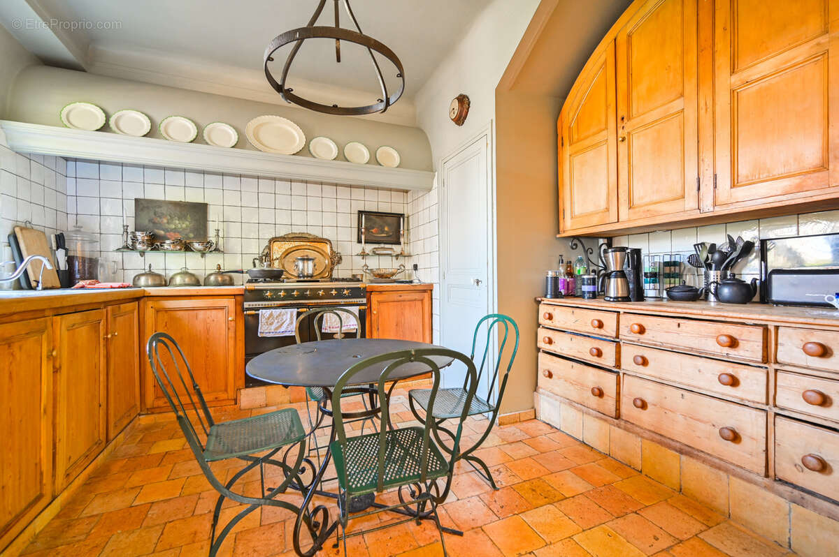 Maison à SAINT-MAUR-DES-FOSSES