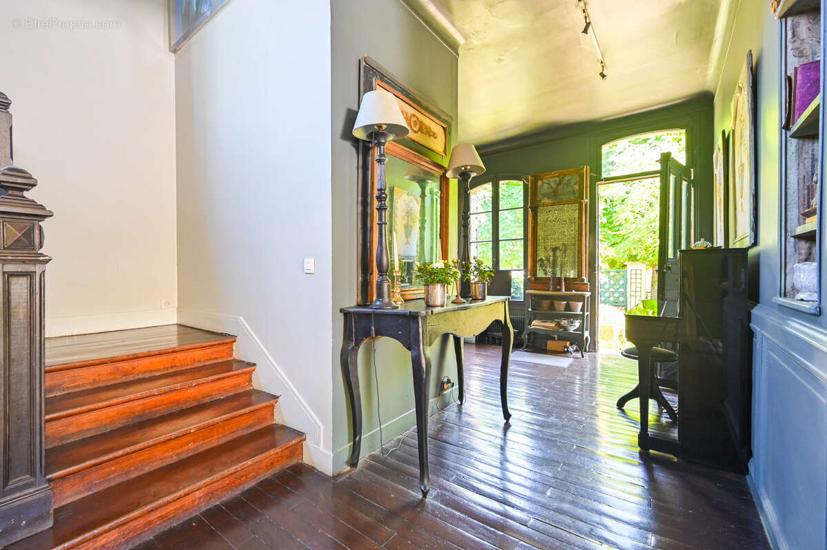 Maison à SAINT-MAUR-DES-FOSSES