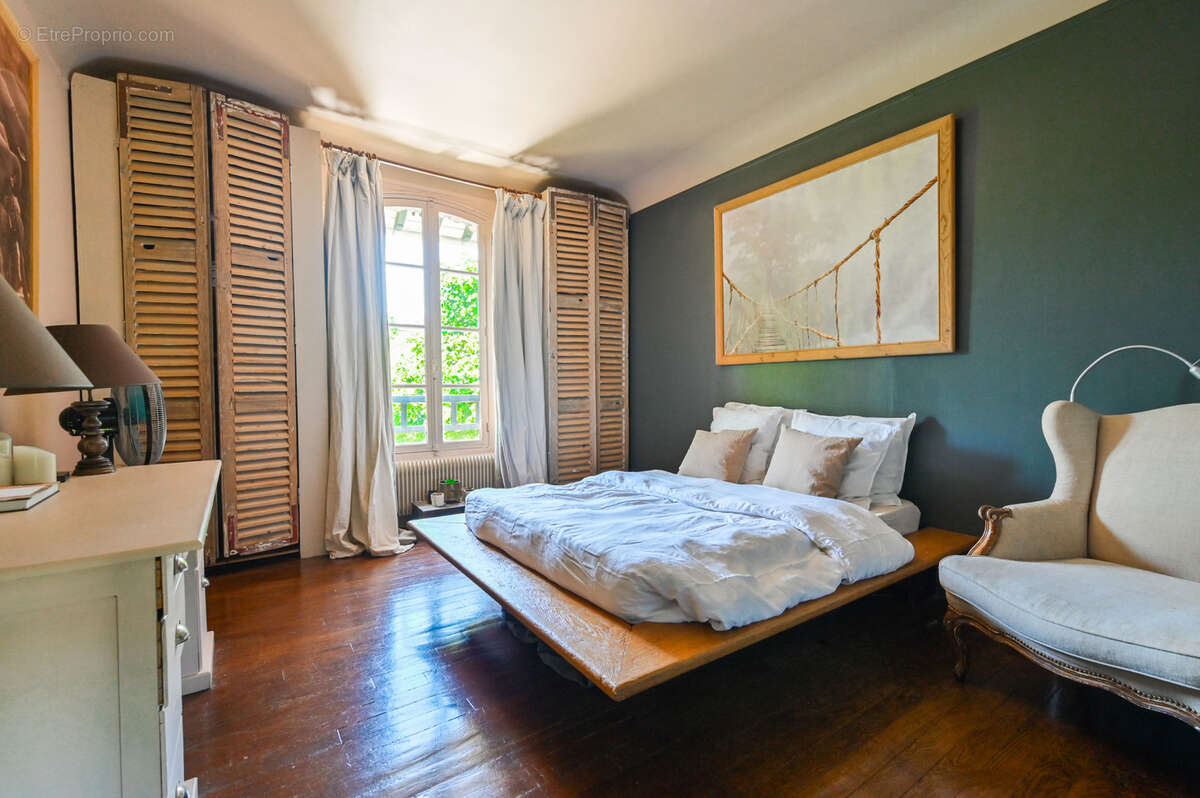 Maison à SAINT-MAUR-DES-FOSSES