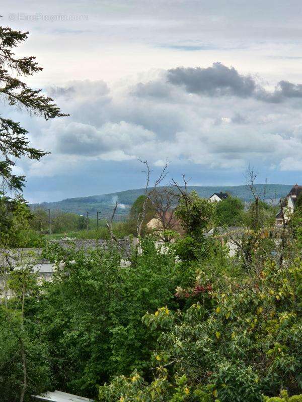 Maison à POUILLY-SUR-LOIRE