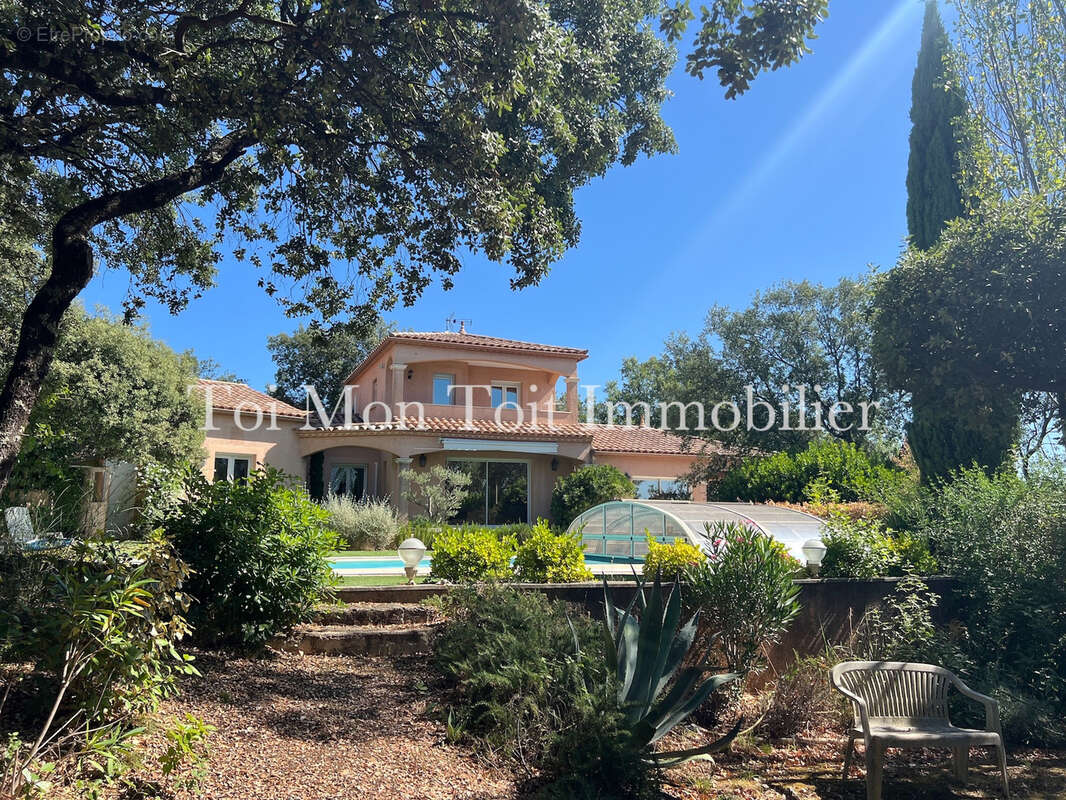 Maison à SAINT-JEAN-DE-CRIEULON