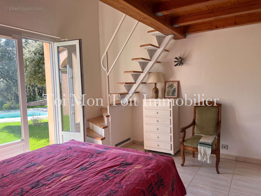 Maison à SAINT-JEAN-DE-CRIEULON