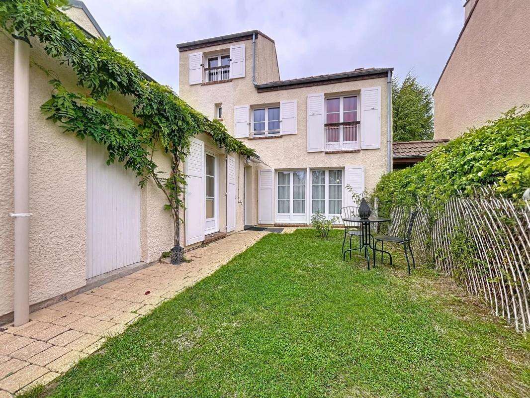 Maison à GUYANCOURT