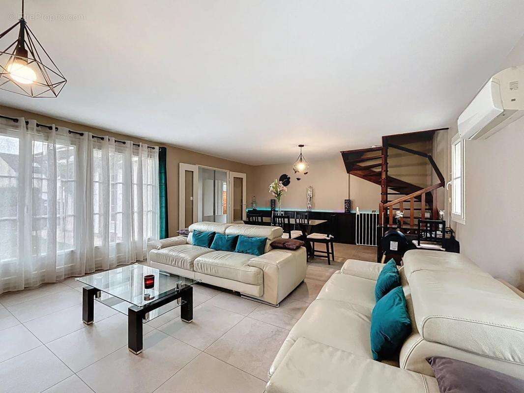 Maison à GUYANCOURT