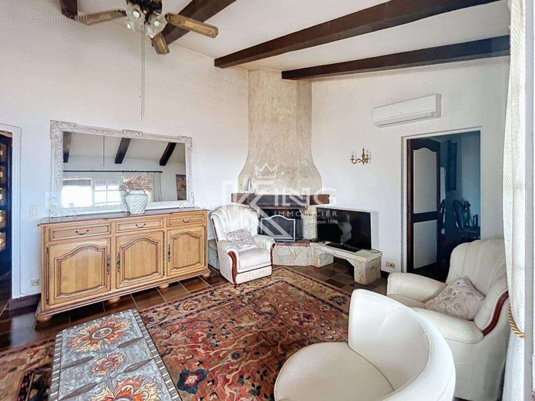 Maison à SAINT-RAPHAEL