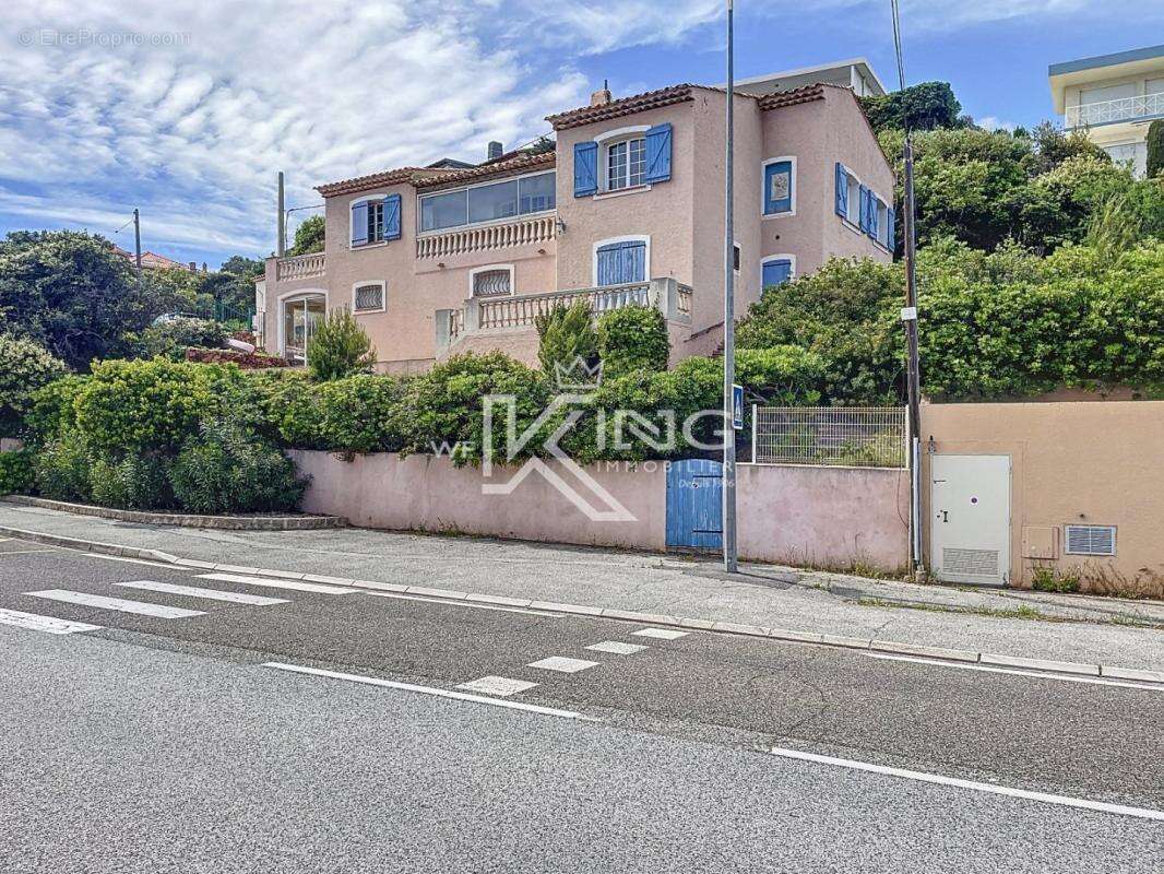 Maison à SAINT-RAPHAEL