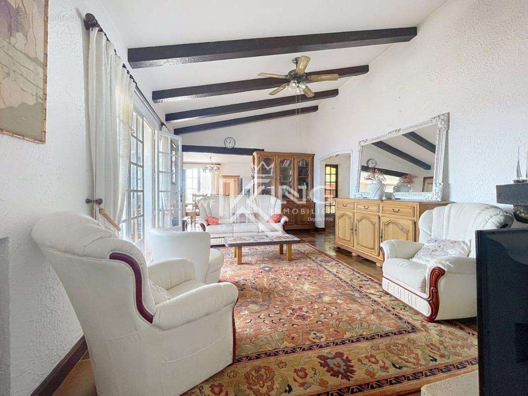 Maison à SAINT-RAPHAEL