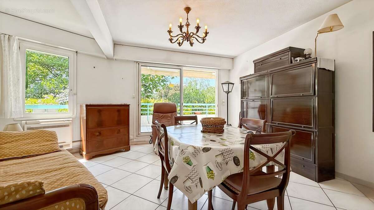 Appartement à SAINT-RAPHAEL