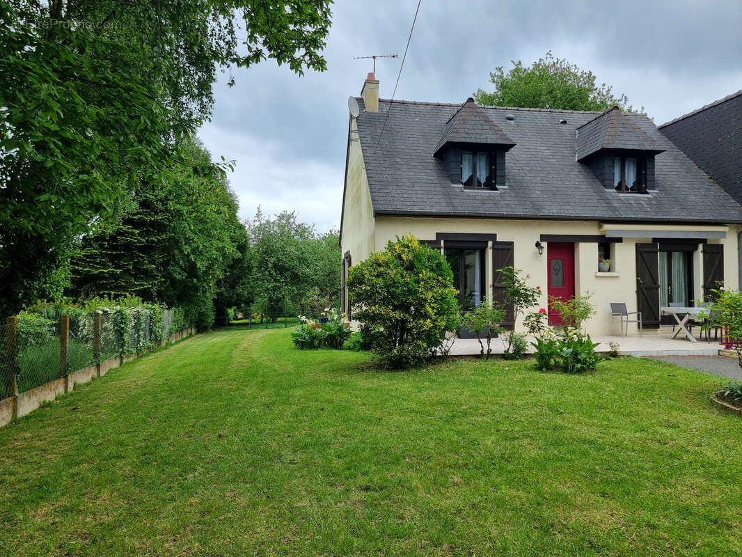 Maison à CORPS-NUDS