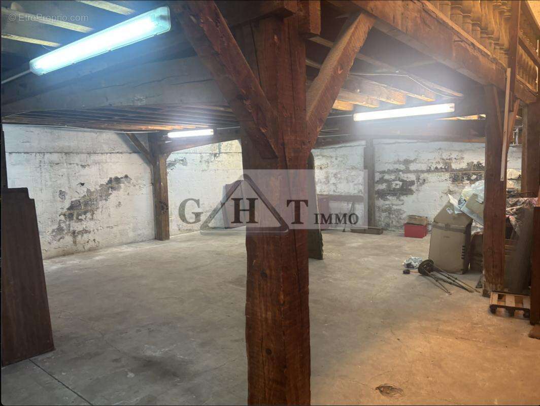 Commerce à EPINAY-SUR-SEINE