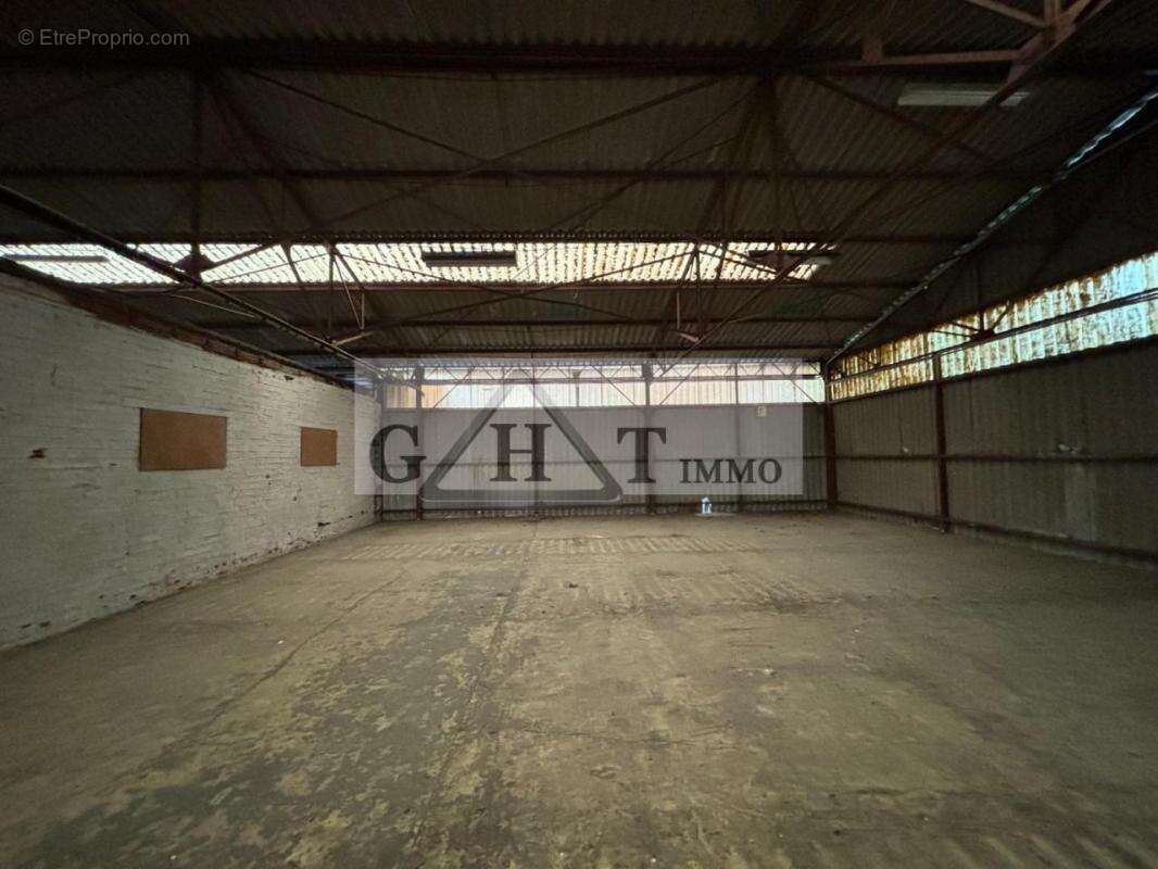 Commerce à SAINT-MAUR-DES-FOSSES