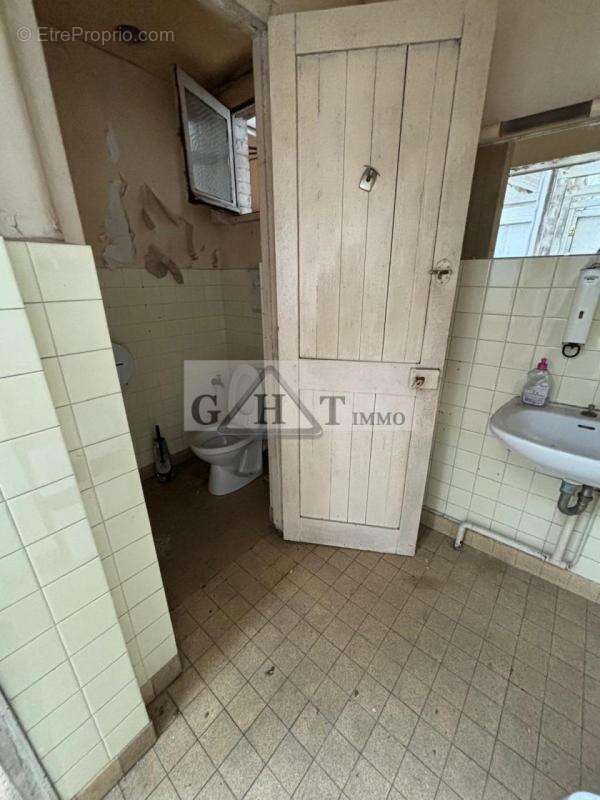 Commerce à SAINT-MAUR-DES-FOSSES