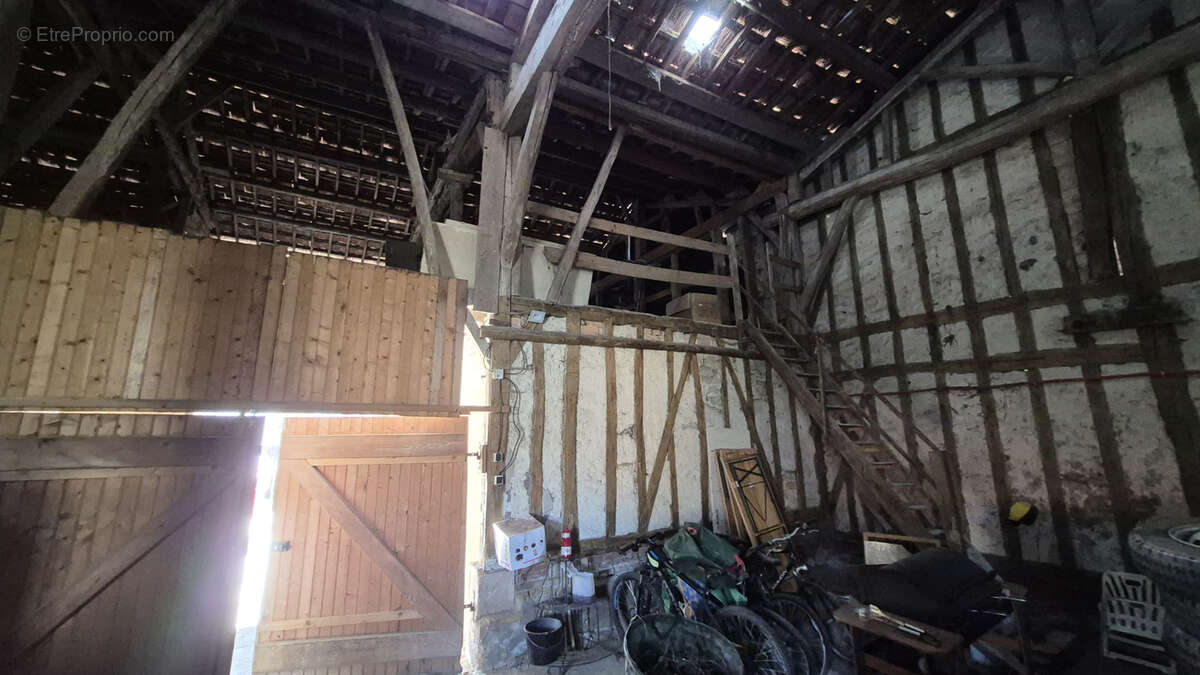 Maison à SAINT-AMAND-SUR-FION