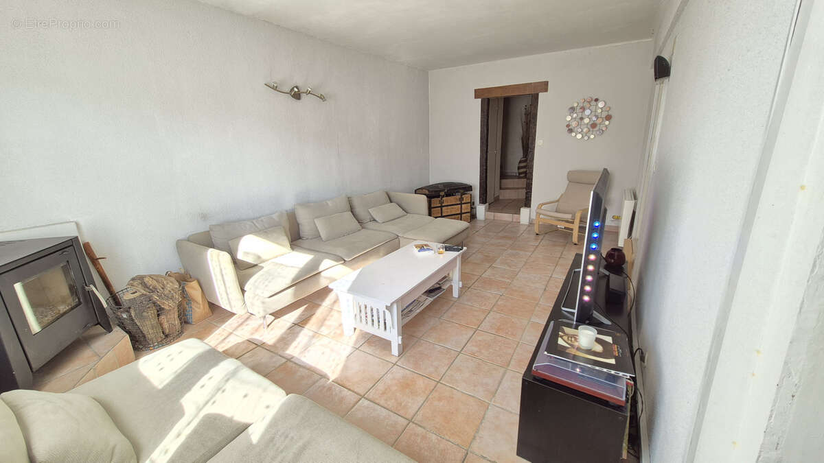 Maison à SAINT-AMAND-SUR-FION