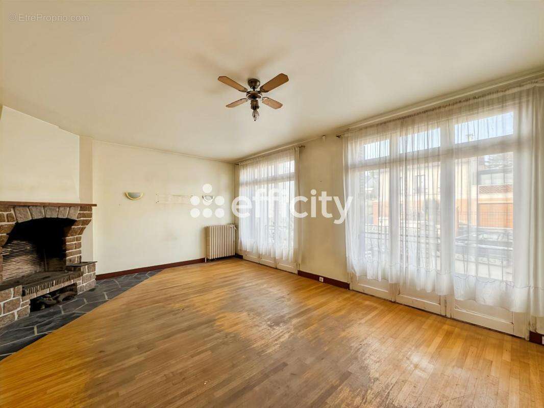 Maison à ROSNY-SOUS-BOIS