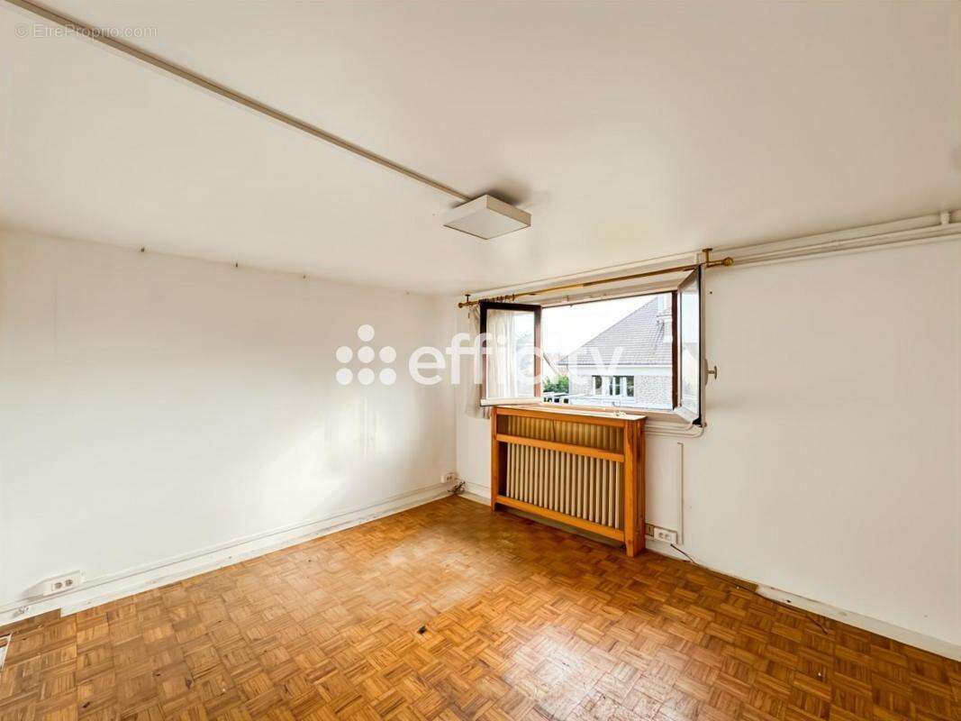 Maison à ROSNY-SOUS-BOIS