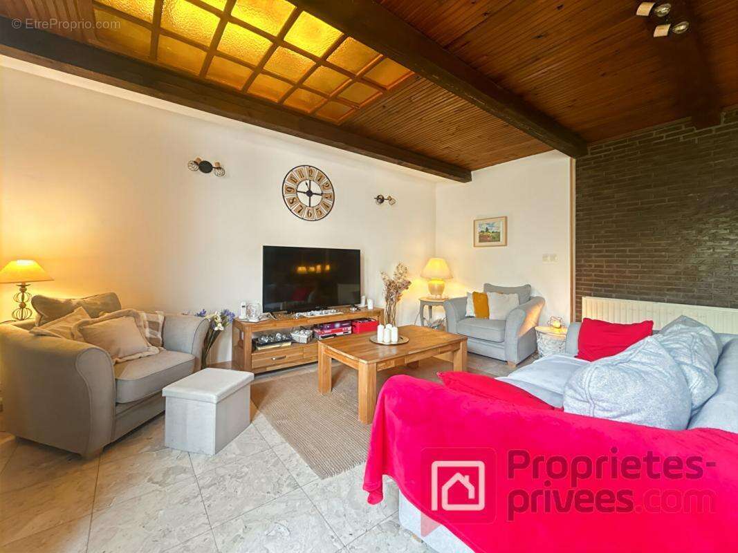 Maison à MONTIGNY-EN-GOHELLE