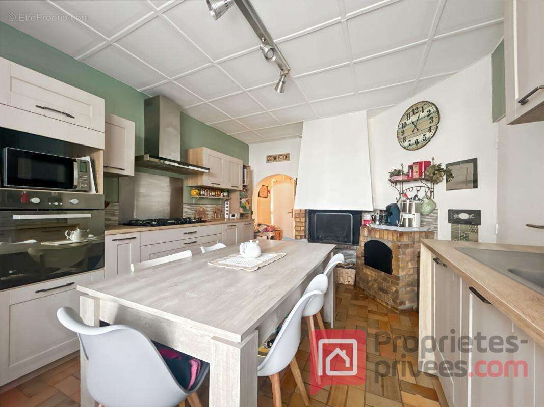 Maison à MONTIGNY-EN-GOHELLE