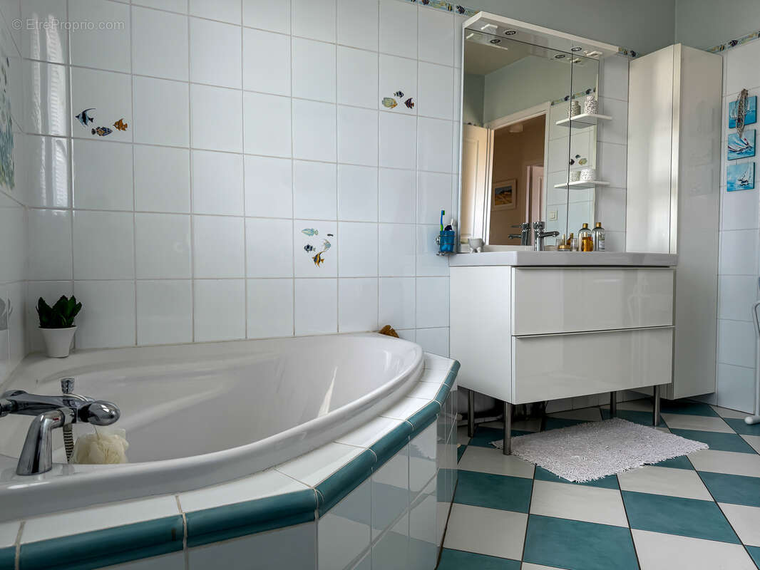 Maison à SAINT-PALAIS-SUR-MER