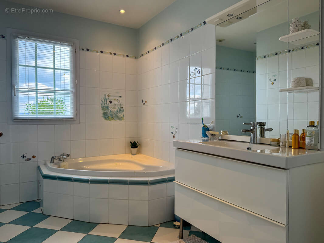 Maison à SAINT-PALAIS-SUR-MER