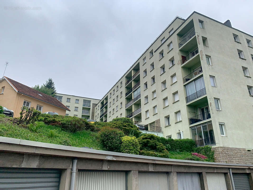 Appartement à SAINT-ETIENNE