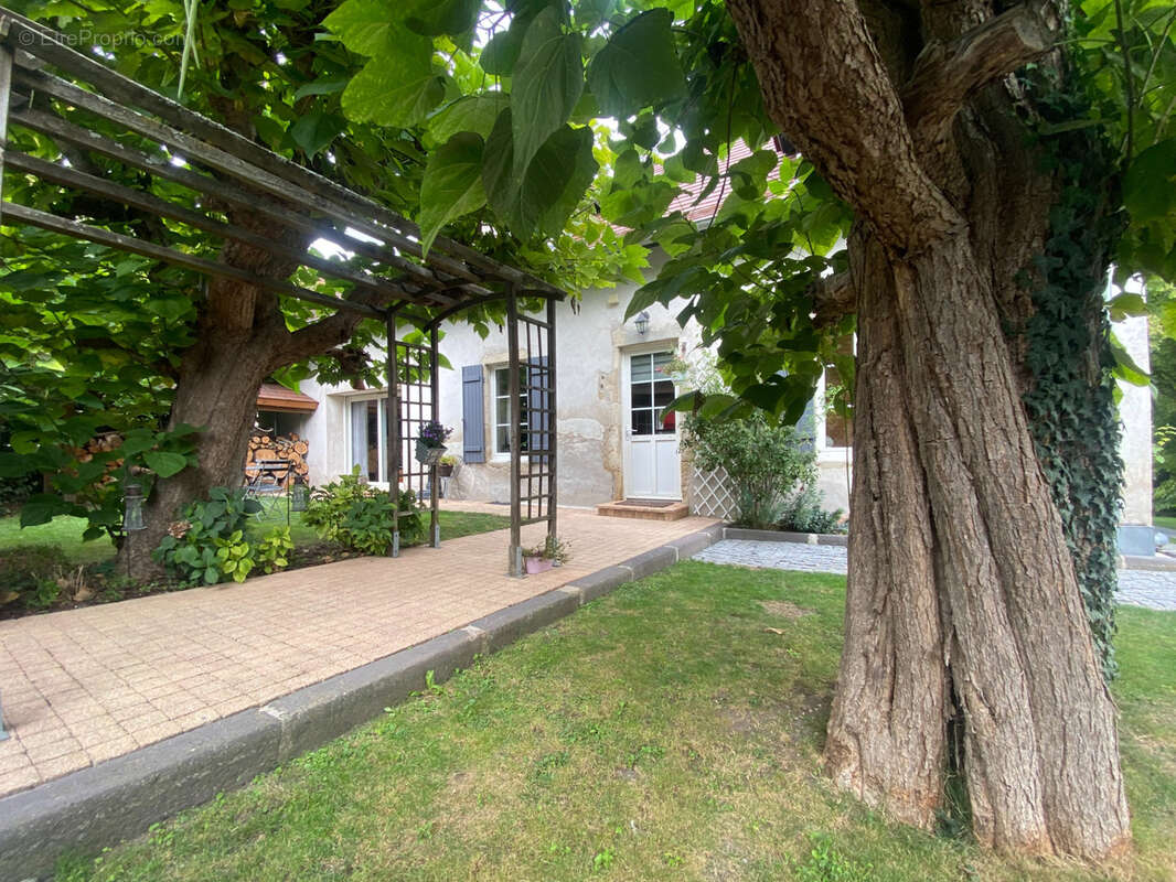 Maison à BELLERIVE-SUR-ALLIER