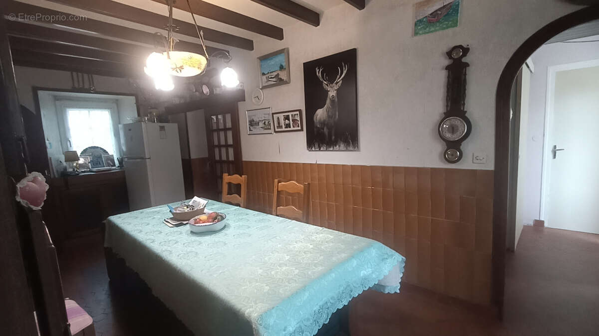 Maison à HEUGUEVILLE-SUR-SIENNE