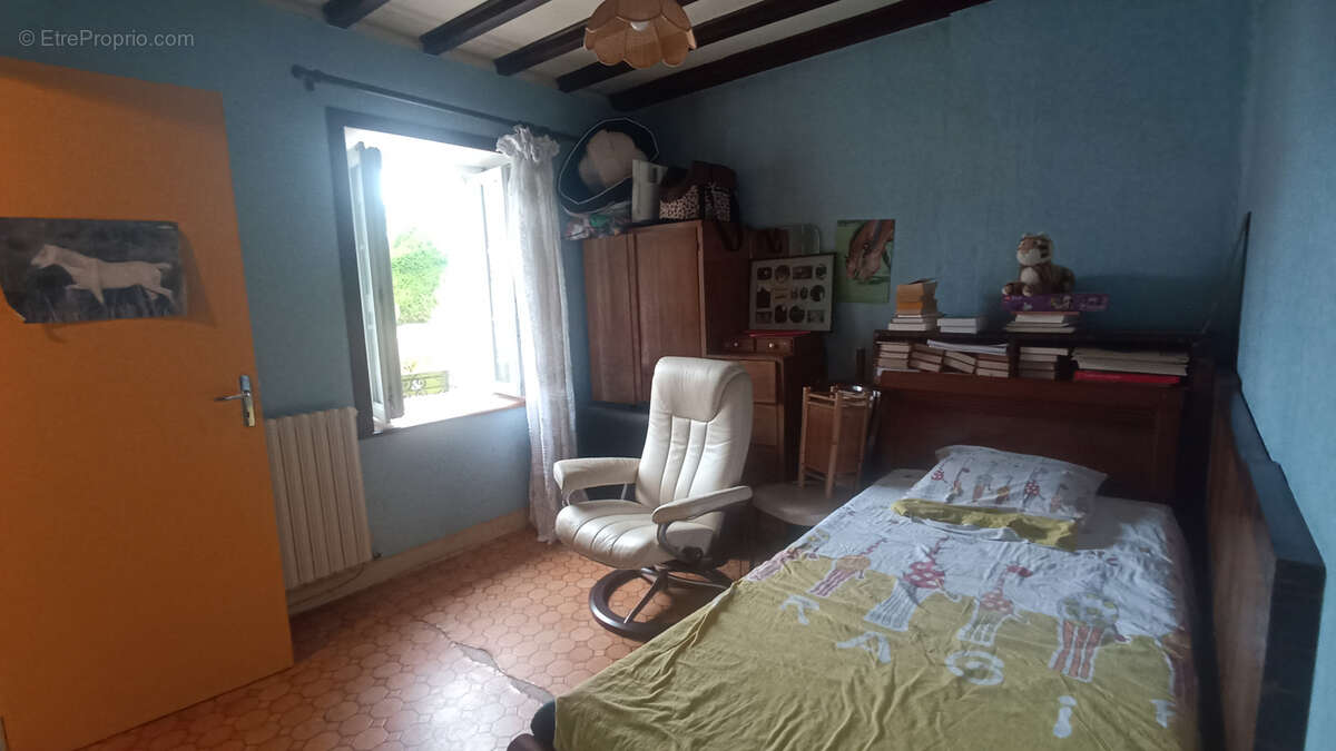 Maison à HEUGUEVILLE-SUR-SIENNE