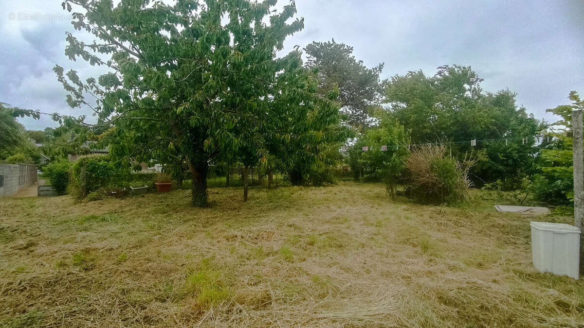 Maison à HEUGUEVILLE-SUR-SIENNE