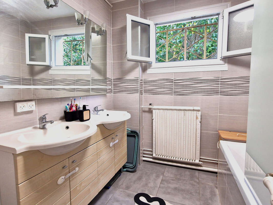 Appartement à MANTES-LA-JOLIE