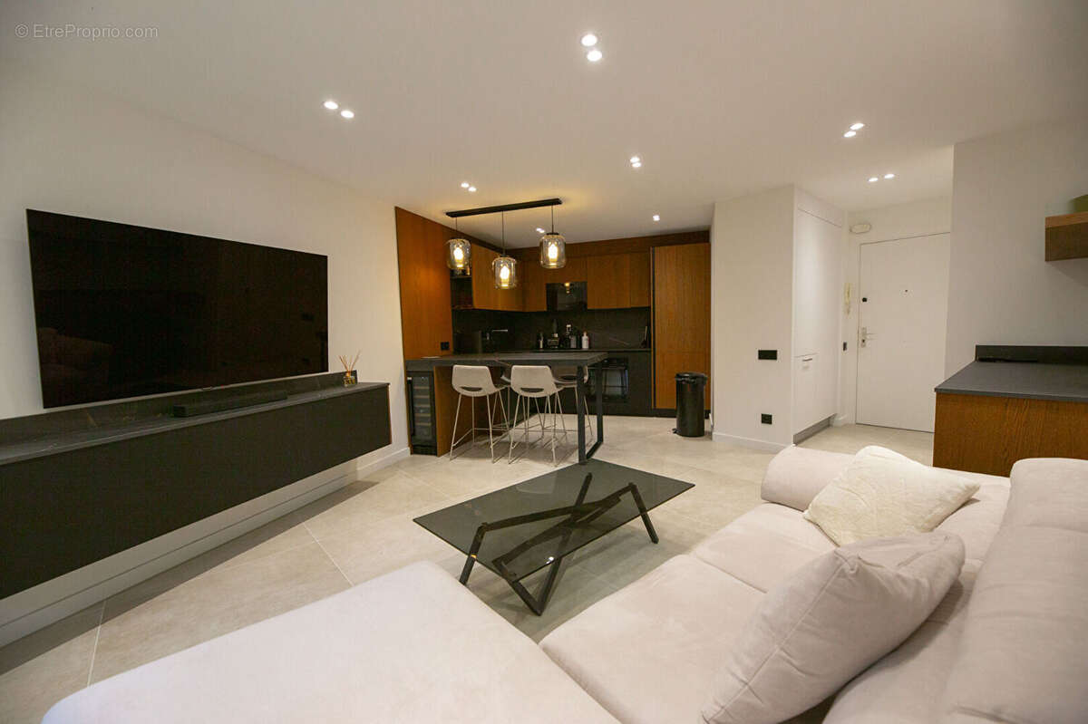 Appartement à MANDELIEU-LA-NAPOULE