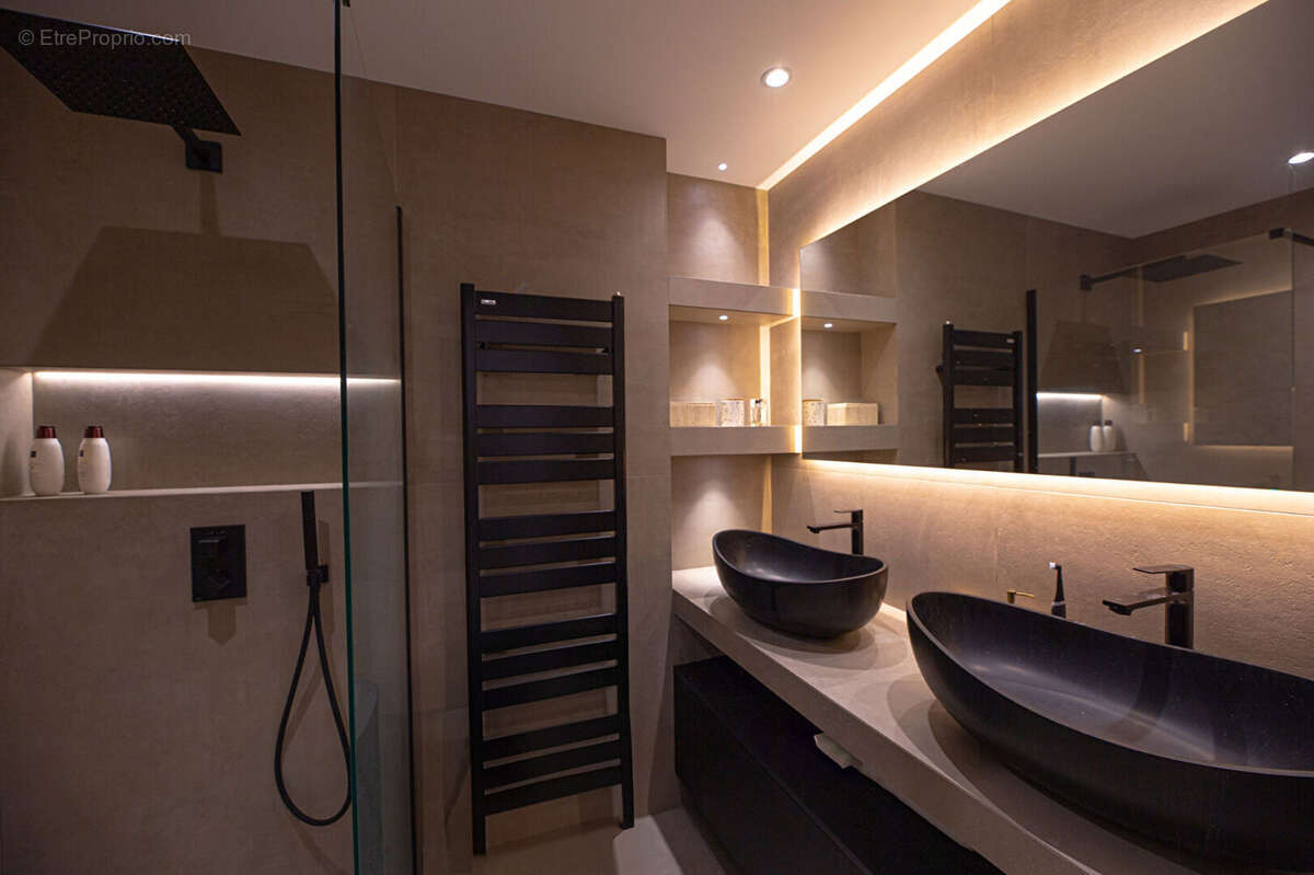 Appartement à MANDELIEU-LA-NAPOULE