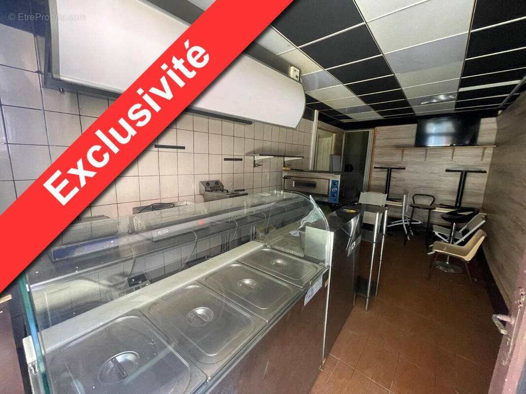   - Commerce à AUBENAS