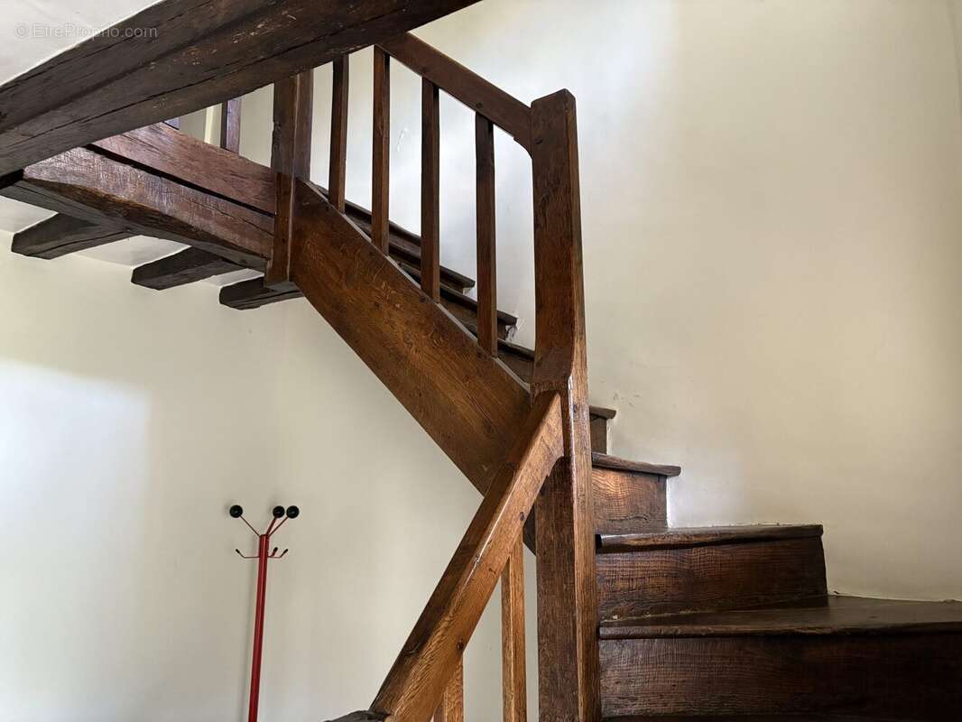 Maison à AILLIERES-BEAUVOIR