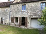 Maison à AILLIERES-BEAUVOIR