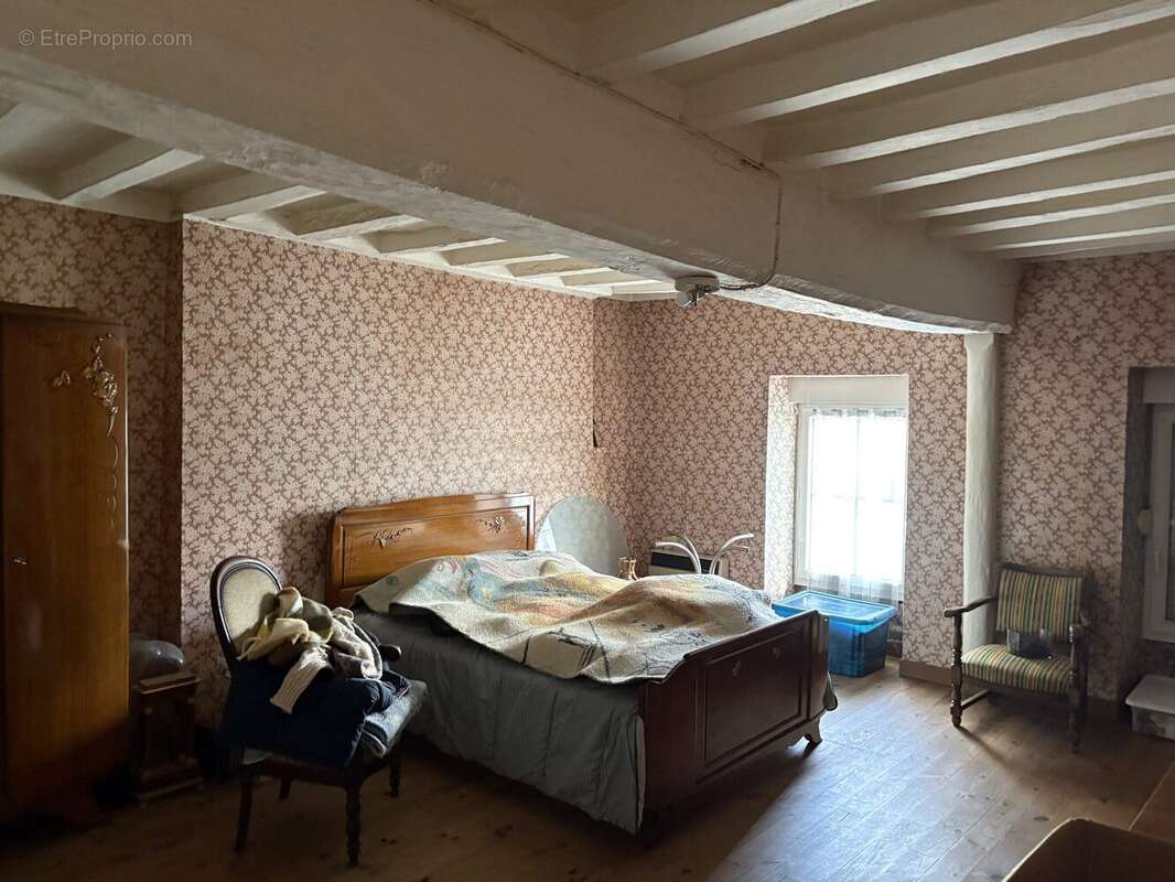 Maison à AILLIERES-BEAUVOIR