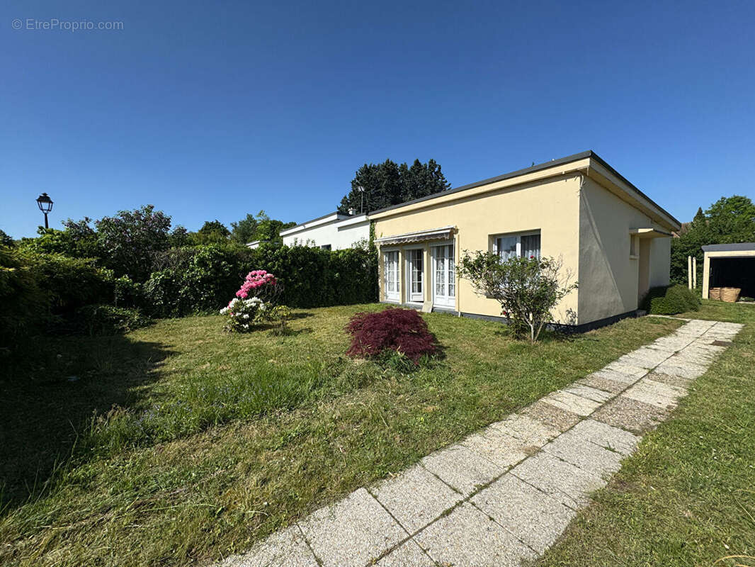 Maison à MONTFORT-L'AMAURY