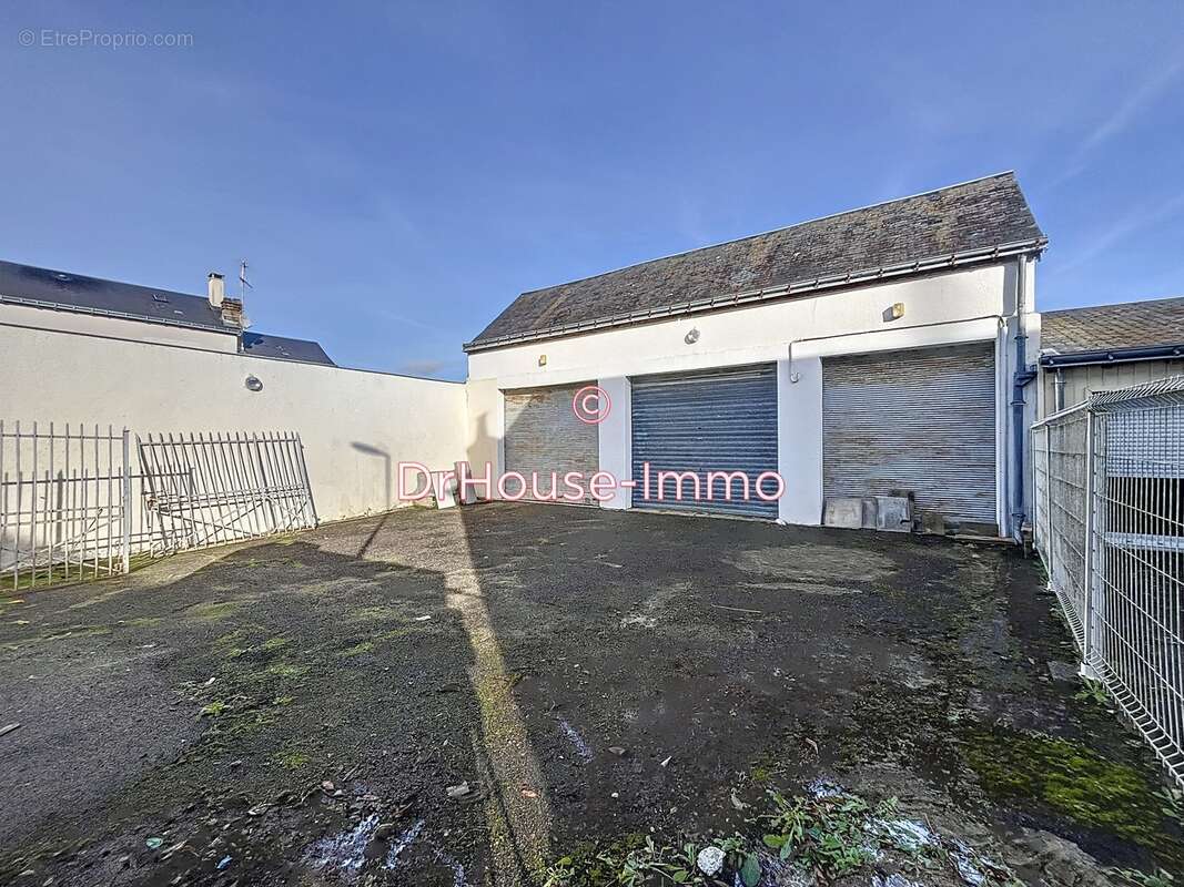 Parking à CHATEAU-LA-VALLIERE